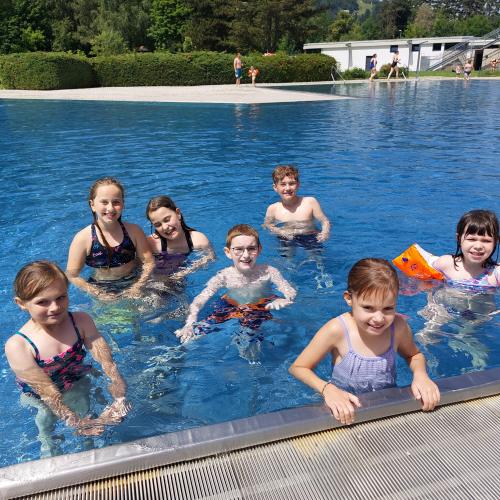 Schwimmen im Freibad in Lienz